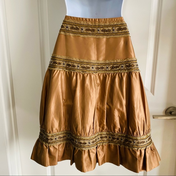 Beautiful Bronze Beaded Satin Tiered Skirt Size 4 - Picture 4 of 13